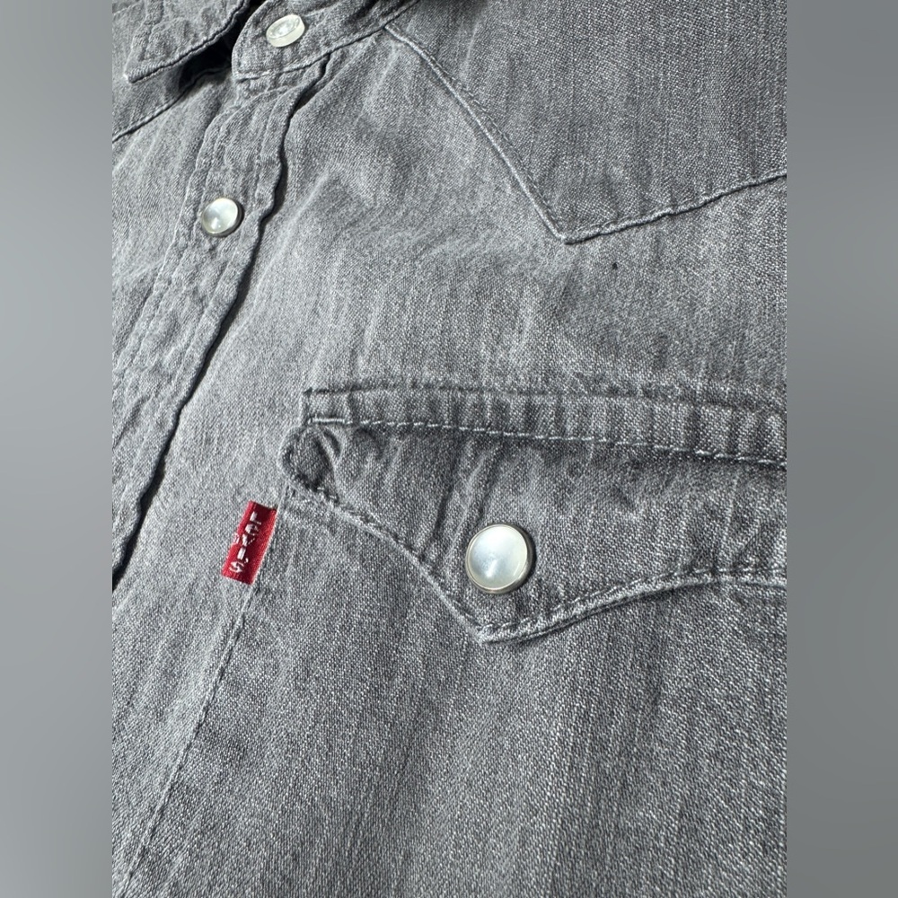 Levi’s Men’s Barstow Classic Western Pearl Snap Grey Denim Jean Shirt Size Small - Picture 4 of 14
